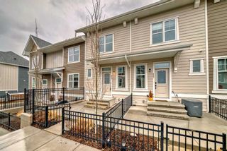 Photo 2: 625 Cranbrook Walk SE in Calgary: Cranston Row/Townhouse for sale : MLS®# A2129955