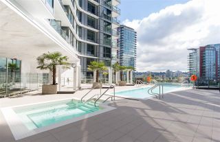 Photo 10: 1201 68 SMITHE Street in Vancouver: Downtown VW Condo for sale in "ONE PACIFIC" (Vancouver West)  : MLS®# R2395970