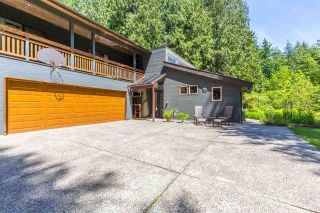 Photo 1: 1532 & 1530 PARK Avenue: Roberts Creek House for sale (Sunshine Coast)  : MLS®# R2173997