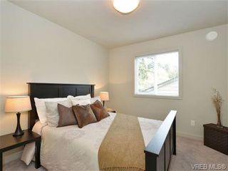Photo 16: 742 Violet Ave in VICTORIA: SW Marigold Half Duplex for sale (Saanich West)  : MLS®# 692659