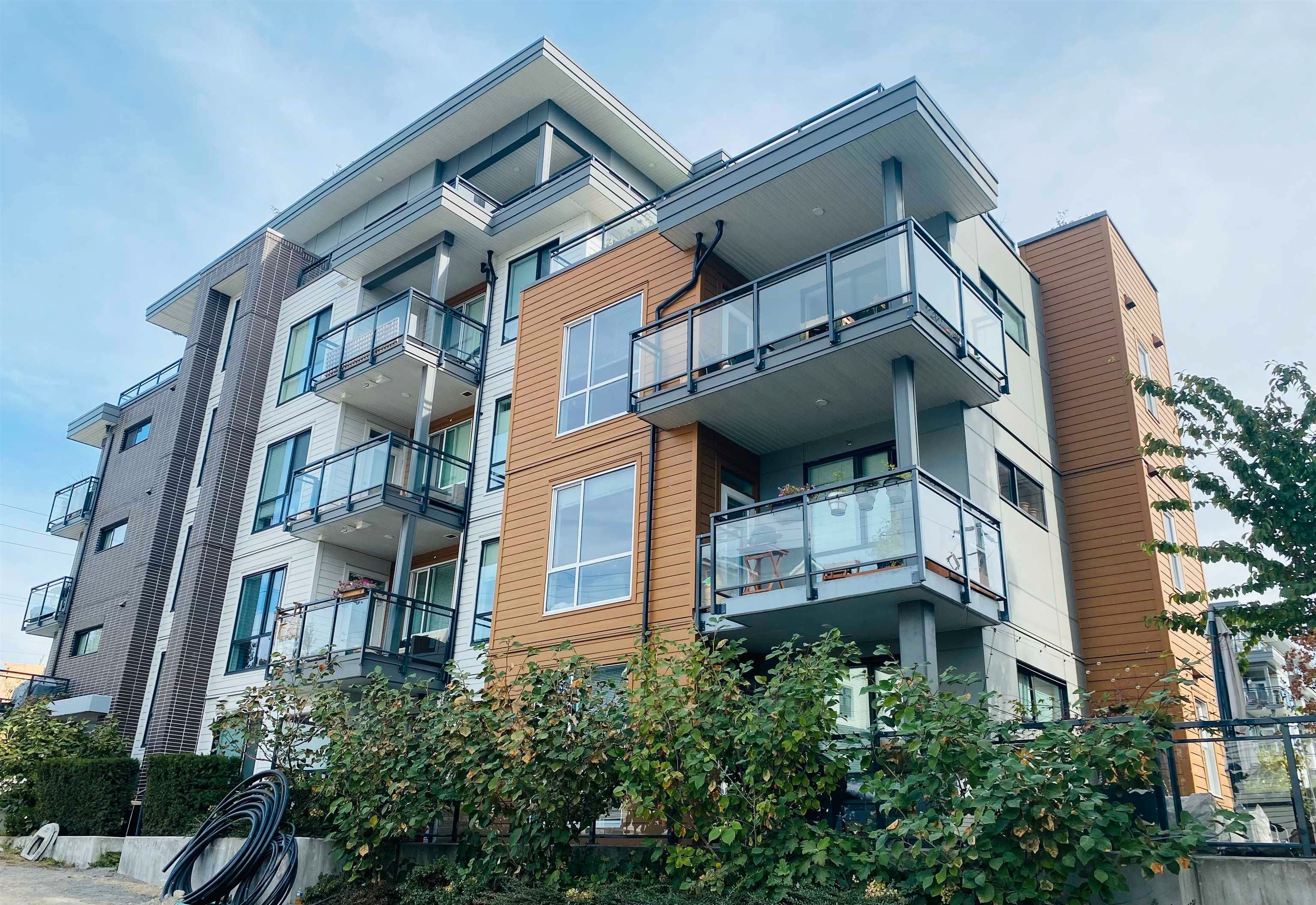 Main Photo: 205 615 E 3RD Street in North Vancouver: Lower Lonsdale Condo for sale in "KINDRED" : MLS®# R2741128