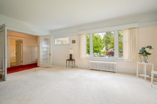 Photo 8: 221 FIFTH  AVENUE in New Westminster: Queens Park House for sale in "QUEEN'S PARK" : MLS®# R2707088
