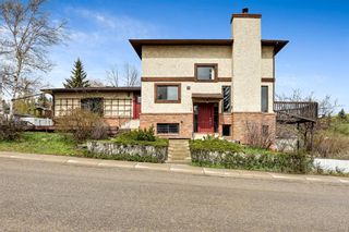 Photo 3: 2 Edgewood Rise NW in Calgary: Edgemont Semi Detached for sale : MLS®# A1218528
