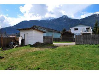 Photo 10: 38045 THIRD AVENUE in Squamish: Downtown SQ House for sale : MLS®# V1137366