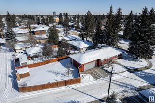 Photo 3: 14604 MACKENZIE Drive in Edmonton: Zone 10 House for sale : MLS®# E4376051