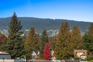 Photo 28: 502 1845 BELLEVUE Avenue in West Vancouver: Ambleside Condo for sale in "Mauna Loa" : MLS®# R2743434