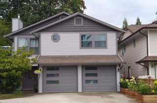 Photo 1: 20665 120B Crescent in Maple Ridge: Northwest Maple Ridge House for sale : MLS®# R2832938