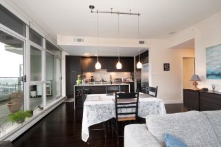 Photo 13: 1801 158 W 13TH Street in North Vancouver: Central Lonsdale Condo for sale in "Vista" : MLS®# R2861067
