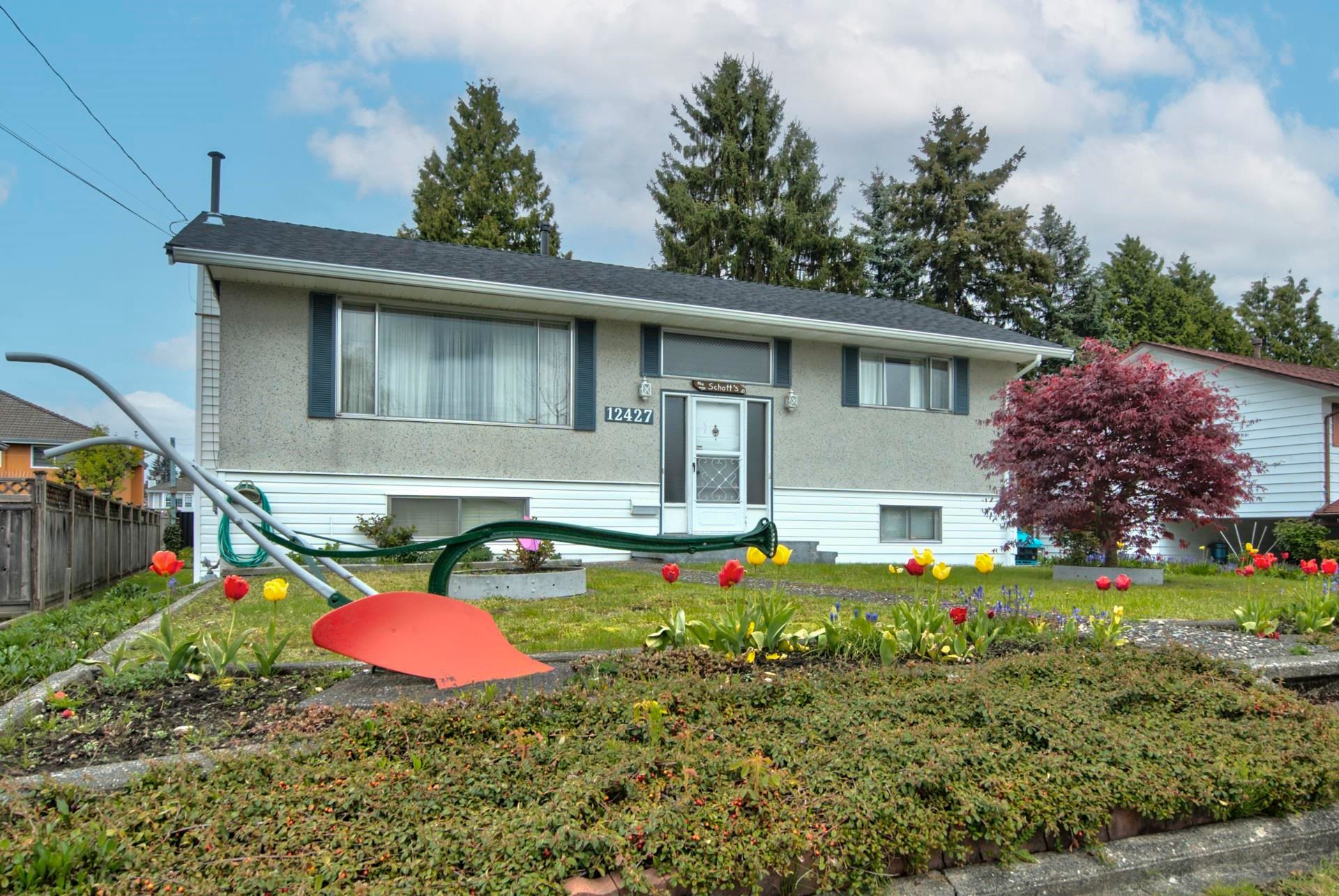 Main Photo: 12427 91 Avenue in Surrey: Queen Mary Park Surrey House for sale : MLS®# R2683569