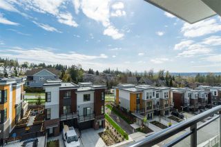 Photo 1: 302B 20087 68 Avenue in Langley: Willoughby Heights Condo for sale in "PARK HILL" : MLS®# R2450873
