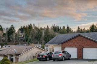 Photo 1: 4745 Fairbrook Cres in Nanaimo: Na Uplands Half Duplex for sale : MLS®# 924227