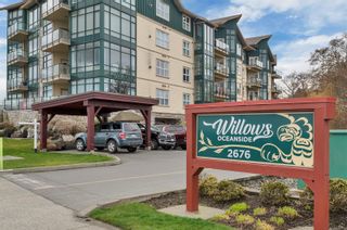 Photo 3: 202 2676 S Island Hwy in Campbell River: CR Willow Point Condo for sale : MLS®# 897006
