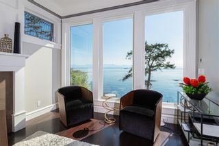 Photo 20: 1941 Crescent Rd in Oak Bay: OB Gonzales House for sale : MLS®# 921455