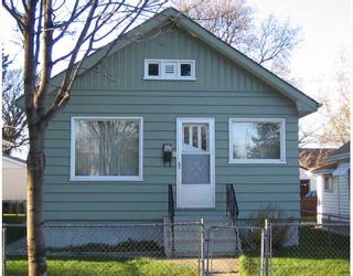 Photo 1: 266 KILBRIDE Avenue in WINNIPEG: West Kildonan / Garden City Residential for sale (North West Winnipeg)  : MLS®# 2718542