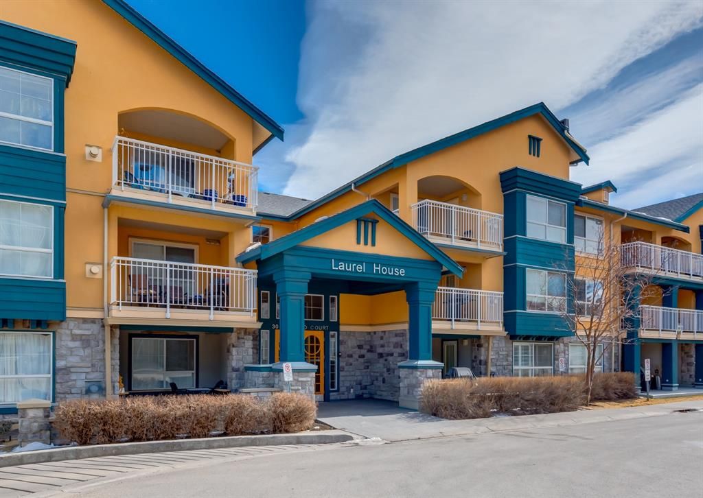 Main Photo: 238 30 Richard Court SW in Calgary: Lincoln Park Apartment for sale : MLS®# A1192977