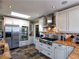Photo 4: 680 BAYCREST Drive in North Vancouver: Dollarton House for sale in "DOLLARTON" : MLS®# V1003093