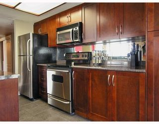 Photo 3: 2605 867 HAMILTON Street in Vancouver: Downtown VW Condo for sale in "JARDINE'S LOOKOUT" (Vancouver West)  : MLS®# V779994
