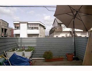 Photo 9: 204 2125 YORK Ave in Vancouver West: Kitsilano Home for sale ()  : MLS®# V639489