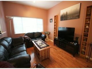 Photo 5: 131 20820 87TH Avenue in Langley: Walnut Grove Townhouse for sale in "SYCAMORES" : MLS®# F1308674
