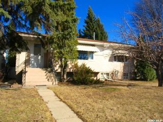 Main Photo: 704 P Avenue North in Saskatoon: Mount Royal SA Residential for sale : MLS®# SK967884