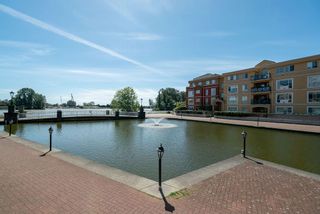 Photo 27: 102 2 RENAISSANCE Square in New Westminster: Quay Condo for sale in "The Lido" : MLS®# R2467538