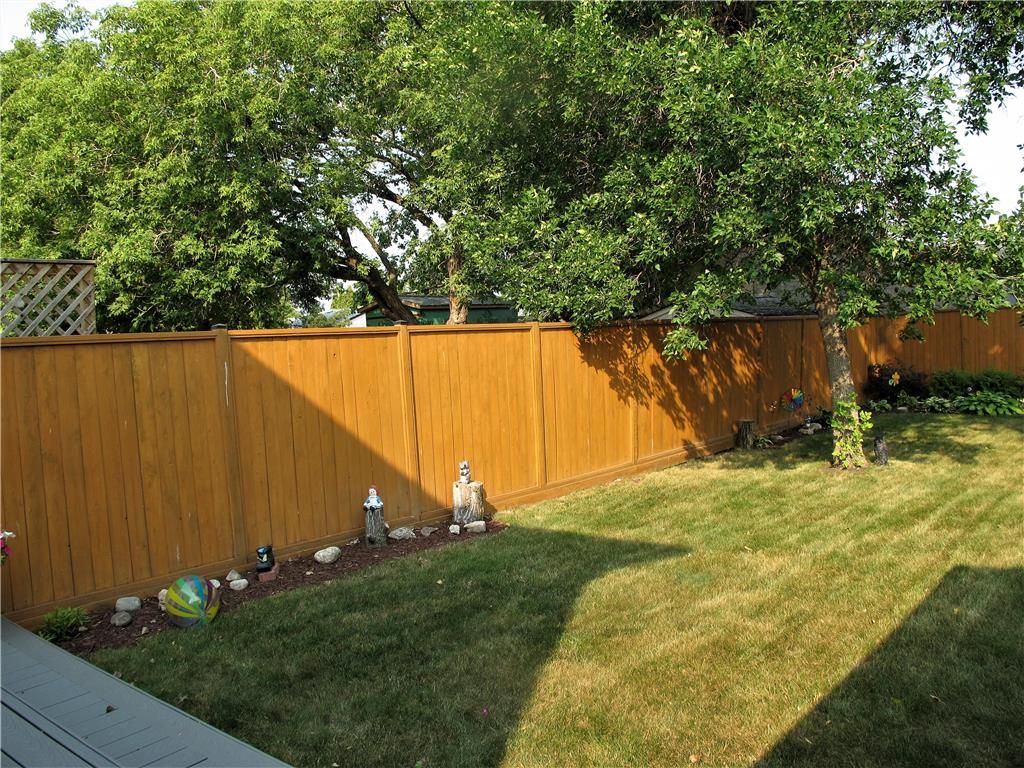 Photo 12: Photos:  in Winnipeg: Crestview Residential for sale (5H)  : MLS®# 202120816