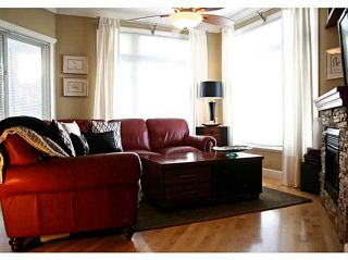 Photo 1: 213 4211 BAYVIEW Street in Richmond: Steveston South Condo for sale in "THE VILLIAGE" : MLS®# V1046380