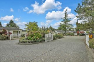 Photo 33: 42 2345 CRANLEY Drive in Surrey: King George Corridor Manufactured Home for sale in "LA MESA" (South Surrey White Rock)  : MLS®# R2819495
