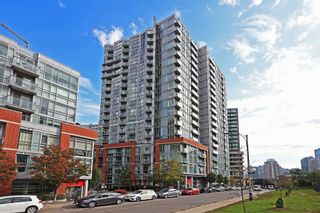 Photo 1: 430 150 Sudbury Street in Toronto: Little Portugal Condo for lease (Toronto C01)  : MLS®# C5413666