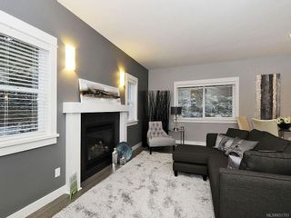 Photo 4: 43 Bamford Crt in View Royal: VR Six Mile House for sale : MLS®# 651703
