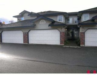 Photo 1: 110 36060 OLD YALE ROAD in : Abbotsford East Townhouse for sale : MLS®# R2060108