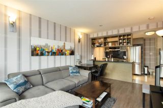 Photo 3: 1105 833 SEYMOUR Street in Vancouver: Downtown VW Condo for sale in "Capitol Residences" (Vancouver West)  : MLS®# R2499995
