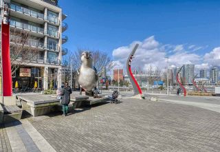 Photo 19: 615 38 W 1ST Avenue in Vancouver: False Creek Condo for sale in "The One" (Vancouver West)  : MLS®# R2527576