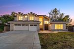 Main Photo: House for sale : 4 bedrooms : 1592 Parkview Dr in Vista
