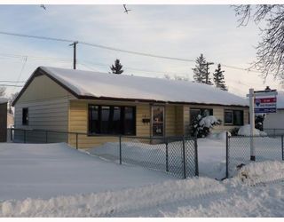 Photo 1: 1611 PRITCHARD Avenue in WINNIPEG: North End Residential for sale (North West Winnipeg)  : MLS®# 2900269