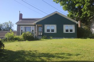Photo 2: 9580 Commercial Street in New Minas: Kings County Residential for sale (Annapolis Valley)  : MLS®# 202215837