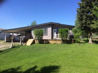 Photo 2: 12827 MEADOW HEIGHTS Road in Fort St. John: Fort St. John - Rural W 100th Manufactured Home for sale in "MEADOW HEIGHTS" (Fort St. John (Zone 60))  : MLS®# R2513549