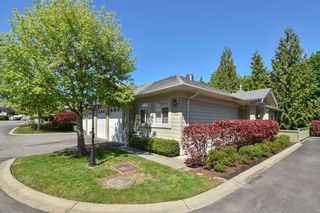 Photo 2: 11 34159 FRASER Street in Abbotsford: Central Abbotsford Townhouse for sale in "EMERALD PLACE" : MLS®# R2455570