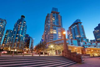 Photo 1: 404 499 BROUGHTON Street in Vancouver: Coal Harbour Condo for sale in "The Denia Waterfront Place" (Vancouver West)  : MLS®# R2260501