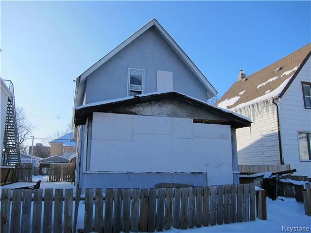 Main Photo: 306 Magnus Avenue in WINNIPEG: North End Residential for sale (North West Winnipeg)  : MLS®# 1601610