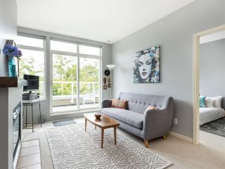 Photo 3: PH410 2628 YEW Street in Vancouver: Kitsilano Condo for sale in "Connaught Place" (Vancouver West)  : MLS®# R2397035