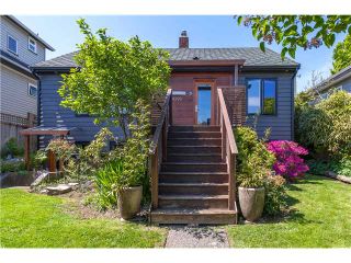 Photo 1: 4295 ST. GEORGE Street in Vancouver: Fraser VE House for sale in "FRASER" (Vancouver East)  : MLS®# V1121973