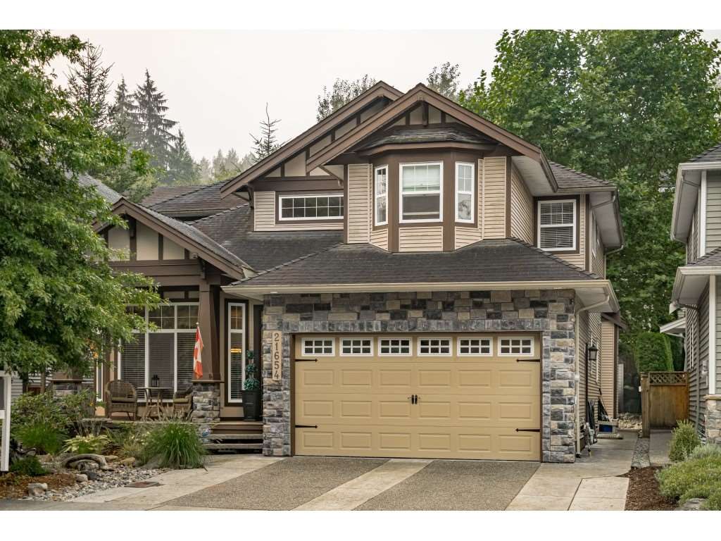 Main Photo: 21654 93 Avenue in Langley: Walnut Grove House for sale : MLS®# R2498197