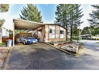 Photo 1: 16 8560 156 Street in Surrey: Fleetwood Tynehead Manufactured Home for sale in "WESTVIEW ESTATES" : MLS®# R2027429