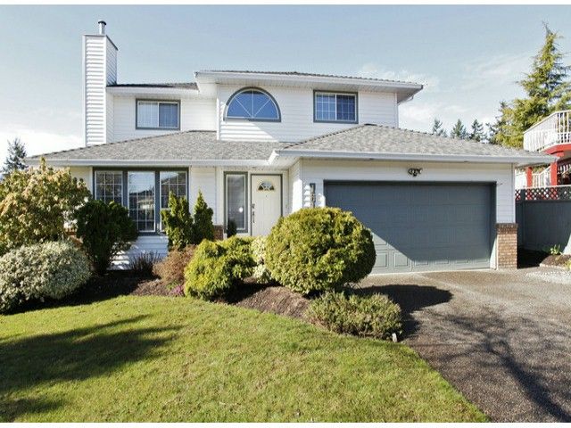 Main Photo: 1615 143B Street in Surrey: Sunnyside Park Surrey House for sale in "Ocean Bluff" (South Surrey White Rock)  : MLS®# F1406922