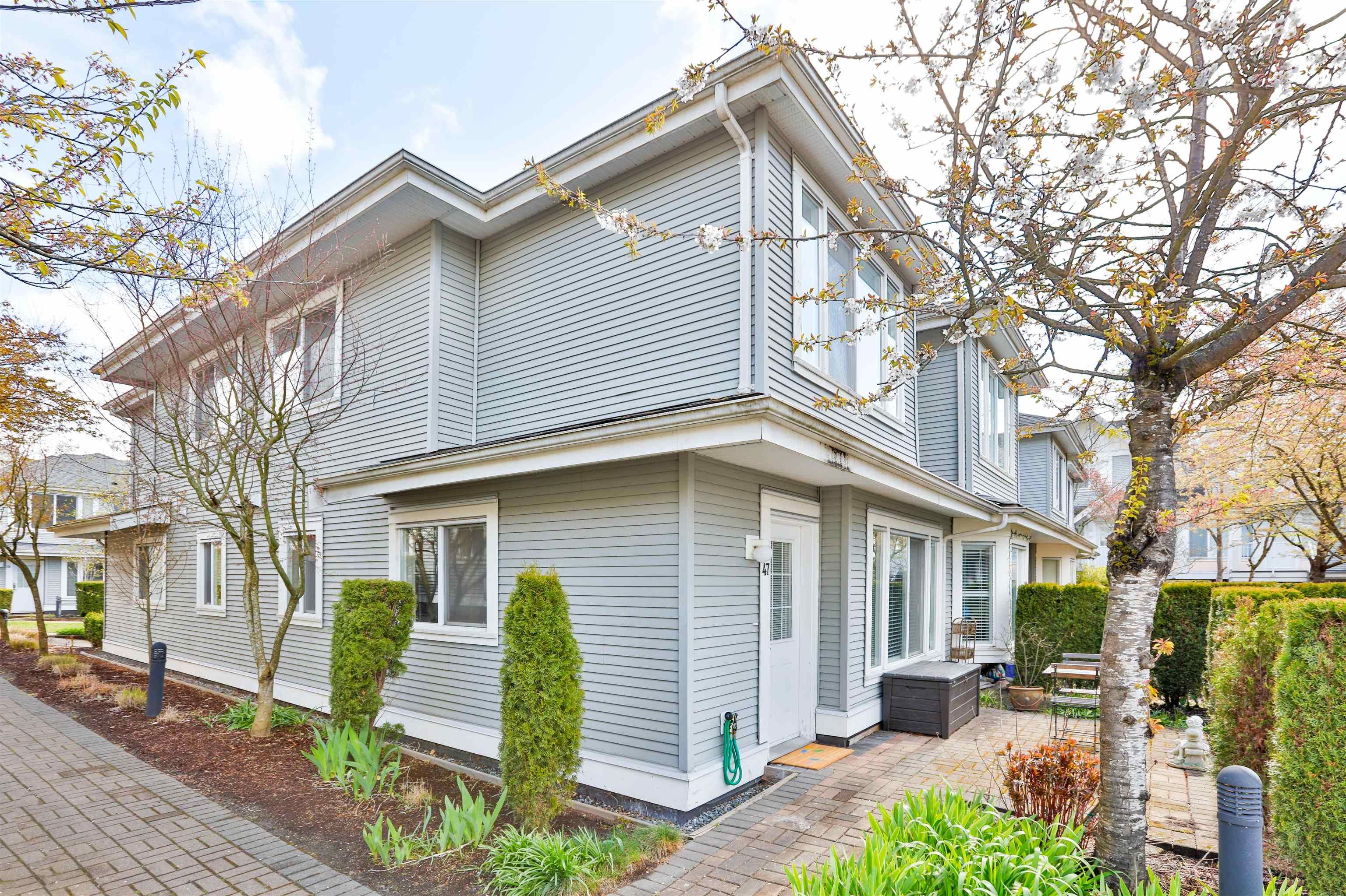 Main Photo: 47 7370 STRIDE Avenue in Burnaby: Edmonds BE Townhouse for sale in "MAPLEWOOD TERRACE" (Burnaby East)  : MLS®# R2679341