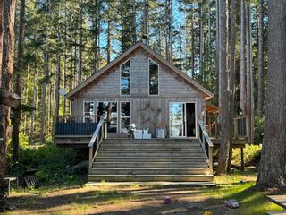 Photo 1: 1514 SAVARY ISLAND Road in No City Value: Out of Town House for sale in "Savary Island" : MLS®# R2878733