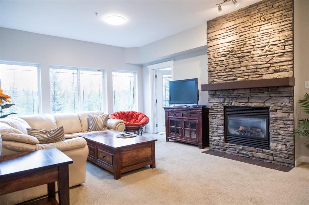 Main Photo: 516 20 Discovery Ridge Close SW in Calgary: Discovery Ridge Apartment for sale : MLS®# A1231541
