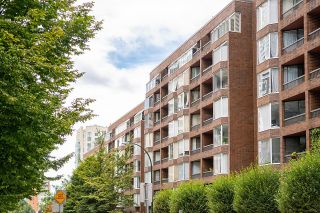 Photo 1: 721 1333 HORNBY Street in Vancouver: Downtown VW Condo for sale in "Anchor Point III" (Vancouver West)  : MLS®# R2610056