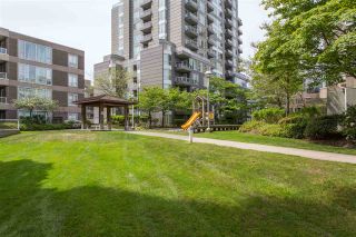 Photo 13: 1106 5189 GASTON Street in Vancouver: Collingwood VE Condo for sale in "The MacGregor" (Vancouver East)  : MLS®# R2369117